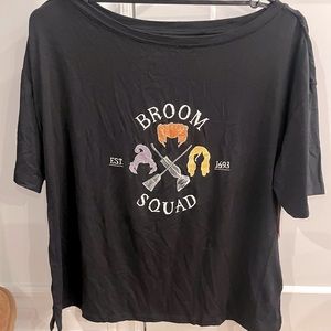 NWT Ladies Size Small Joe Fresh Broom Squad T-shirt